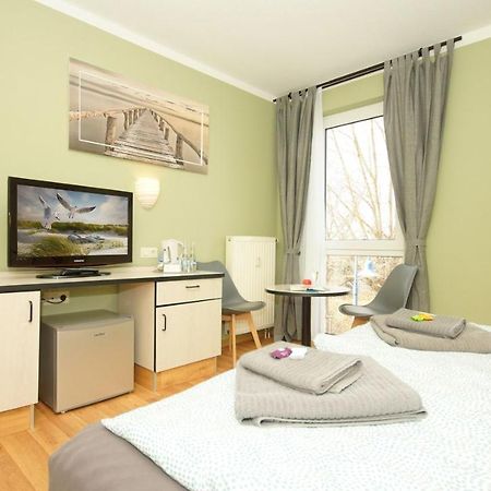 F-1010 Strandhaus Moenchgut Bed&Breakfast Dz 37 Strandnah, Inkl Fruehstueck Lobbe Zewnętrze zdjęcie
